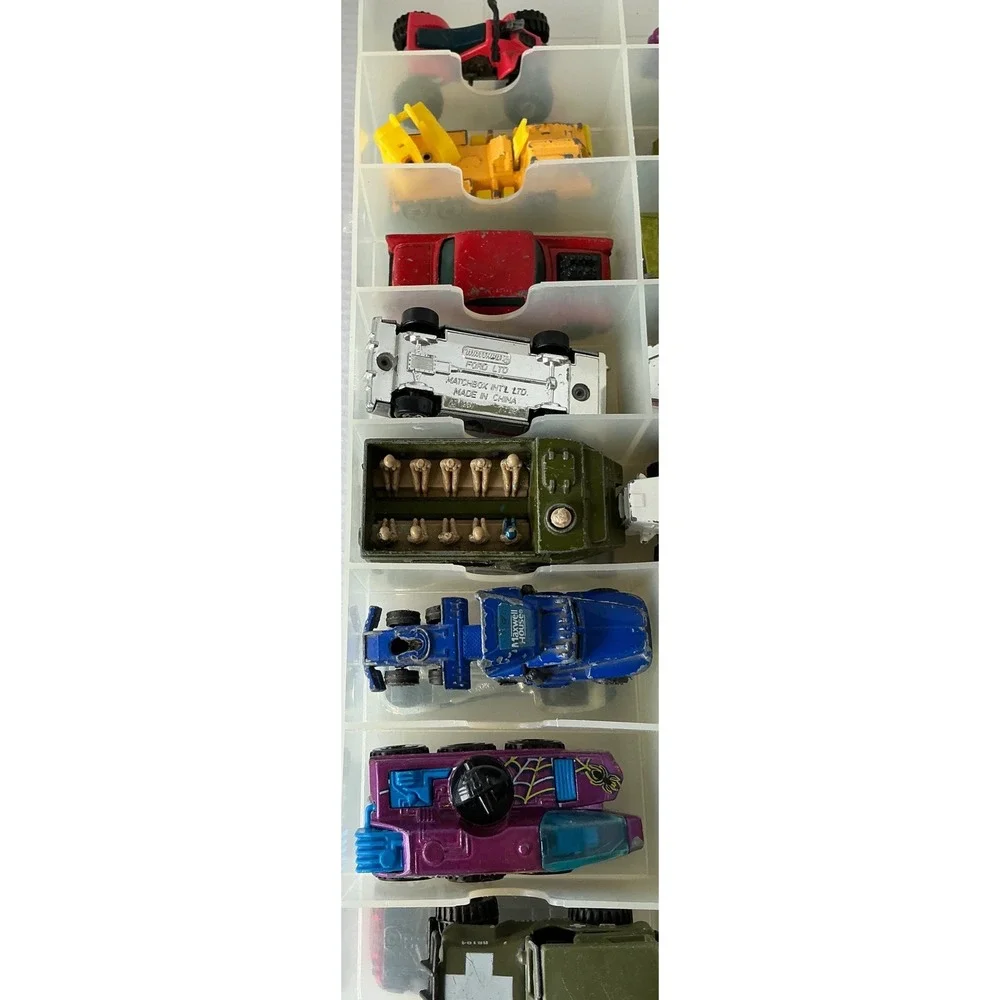 Vintage Matchbox Hot‎ Wheels Diecast Car Lot 48 Cars Carry Case Mixed Collection